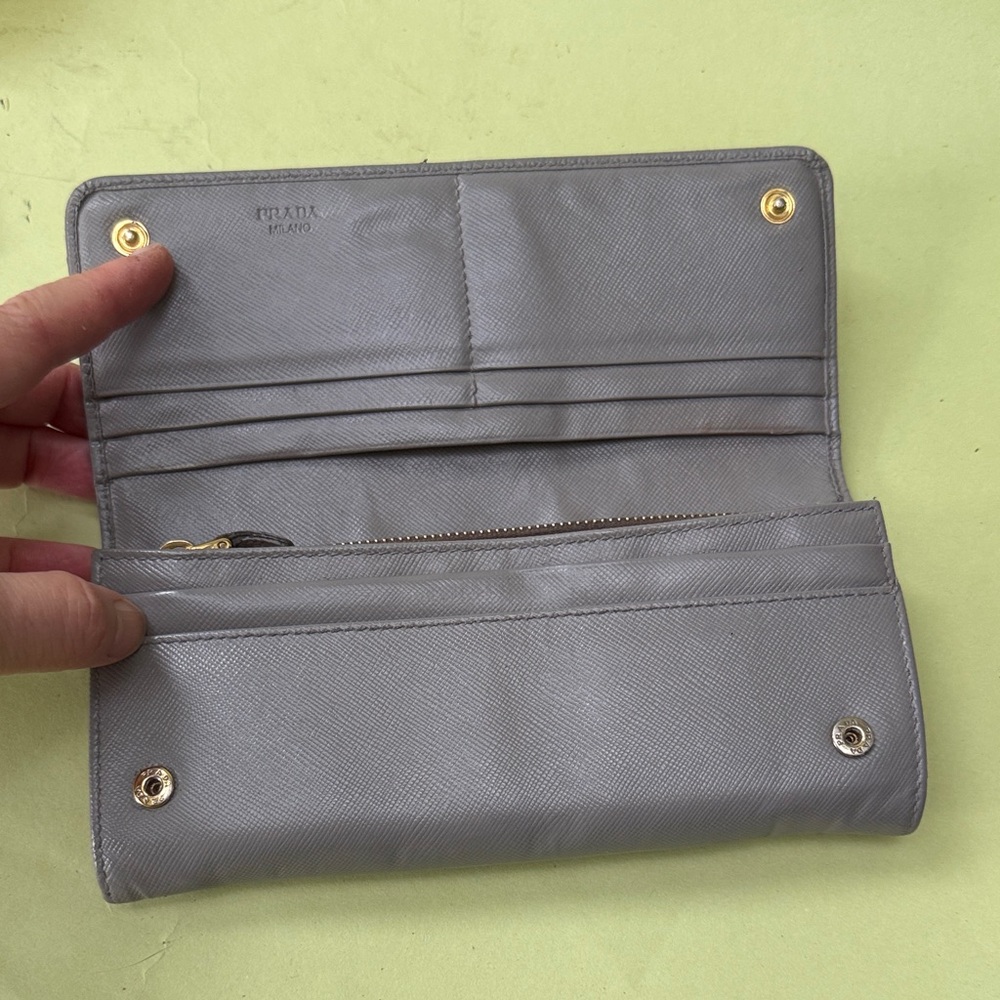 Vintage Prada Gray Leather Wallet - Picture 8 of 13